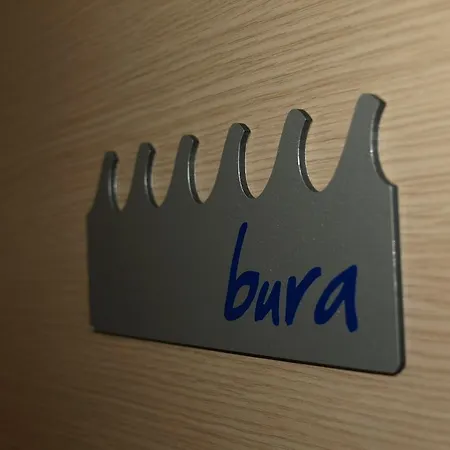 Bordada